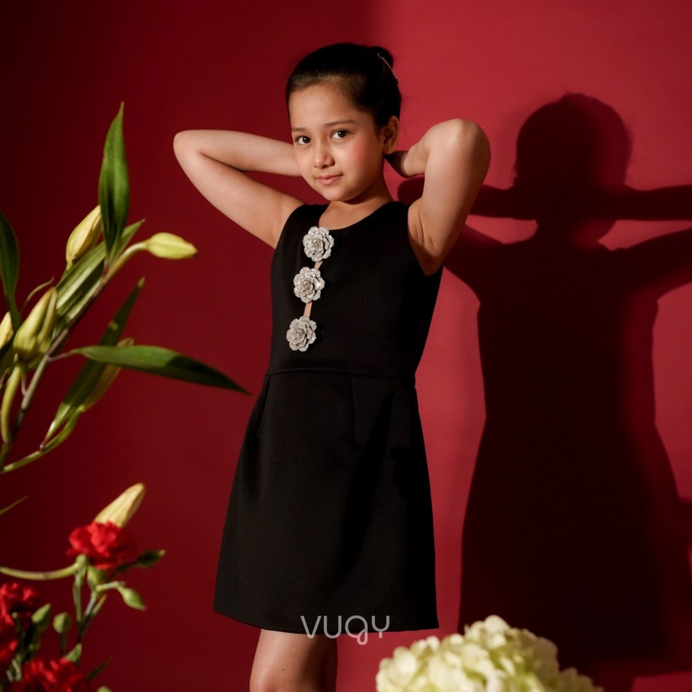 MIDNIGHT PETALS - MINI